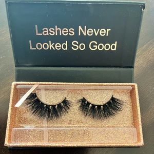 Fake Lashes 3D volume brand new LashNlove